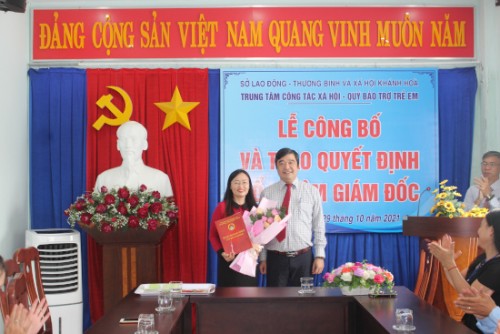 Công bố và trao Quyết định bổ nhiệm Giám đốc Trung tâm Công tác xã hội – Quỹ Bảo trợ trẻ em tỉnh Khánh Hòa