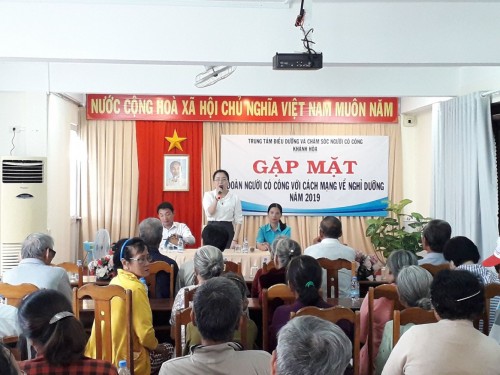 Bà Phạm Thị Xuân Trang –PGĐ Sở phát biểu tại buổi gặp mặt