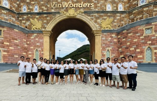 Hoạt động kỷ niệm ngày Quốc tế Phụ nữ 08/3/2023: Tọa đàm, giao lưu tham quan tại Khu du lịch Vinpearl Land Nha Trang