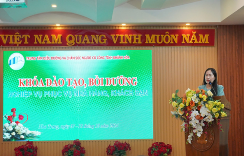 Tổ chức khóa đào tạo, bồi dưỡng nghiệp vụ nhà hàng, khách sạn cho cán bộ, viên chức, người lao động của Trung tâm