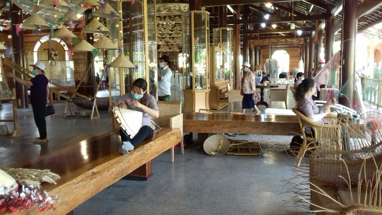 z2477257625233 630442cb80b5b58b7a32b01c8ae01128